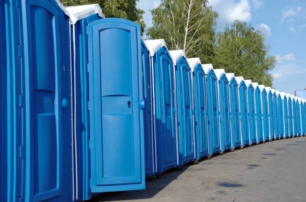 Best Restroom trailer rental cost  in Loma Ri, CA